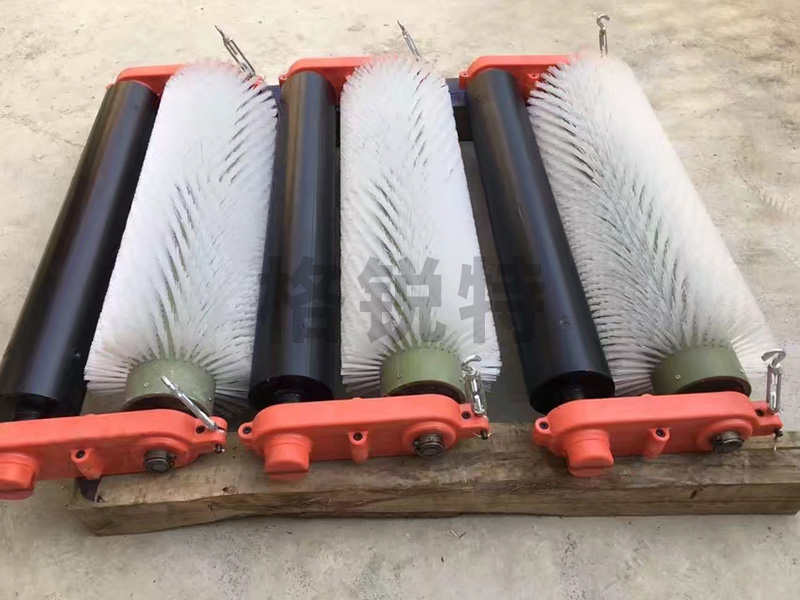 無(wú)動(dòng)力滾刷清掃器 無(wú)動(dòng)力滾刷清掃器